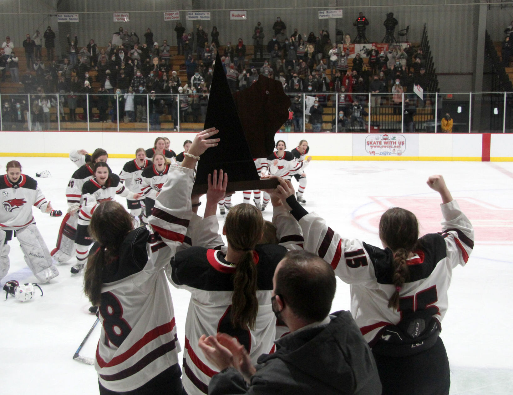 Girls Hockey State Championship: Chippewa Falls/Menomonie vs University School of Milwaukee in Wisconsin Rapids 2-20-21